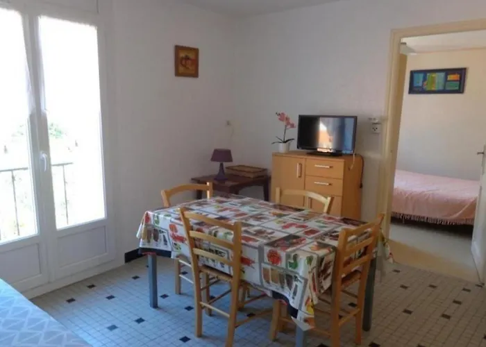 F2 Cosy, 4 Couchages, Centre-ville, Proche Cures, Balcon, Animaux Acceptés - Fr-1-703-102 *